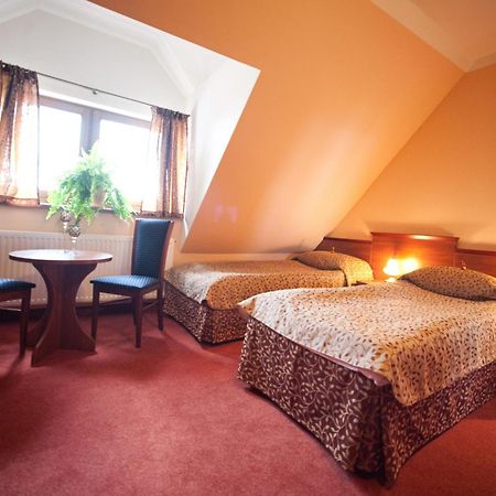 Hotel Concordia ポドグジン エクステリア 写真