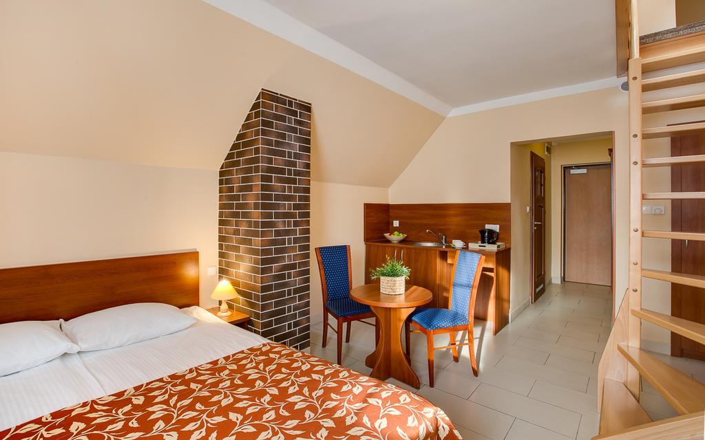 Hotel Concordia ポドグジン エクステリア 写真
